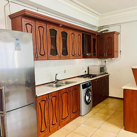 Republic Square Apartment Erivan Dış mekan fotoğraf