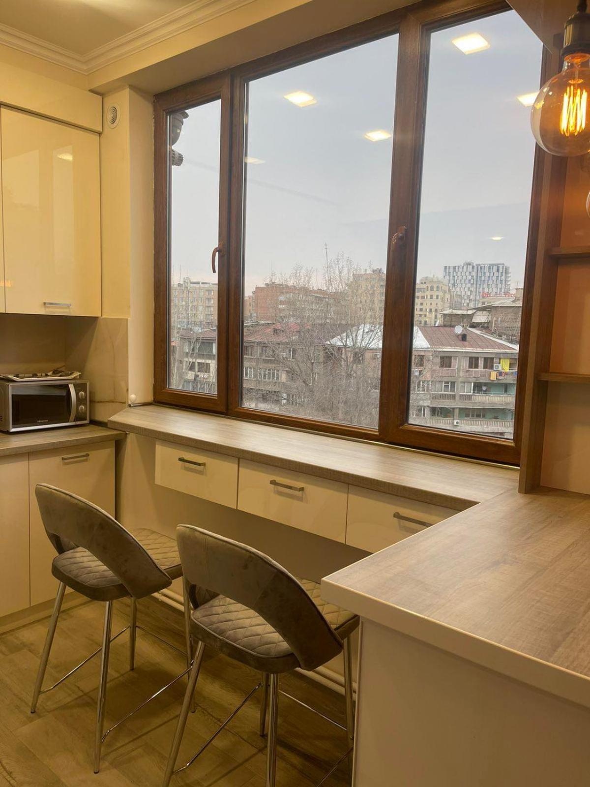 Republic Square Apartment Erivan Dış mekan fotoğraf