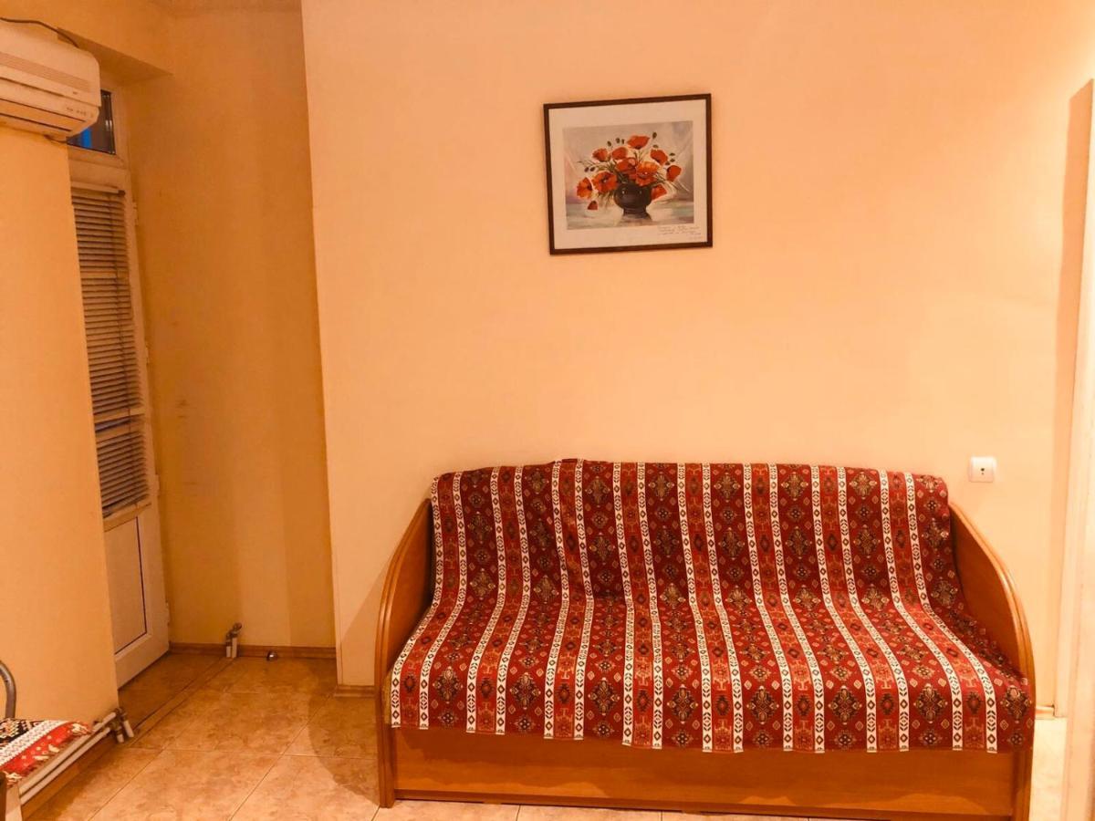 Republic Square Apartment Erivan Dış mekan fotoğraf